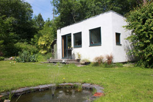 a simple low environmental impact garden office